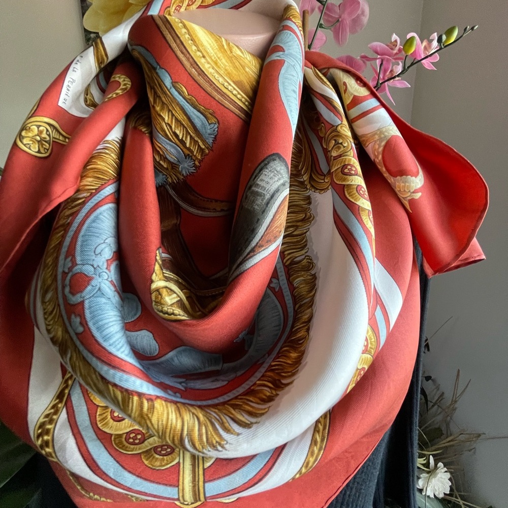 Authentic Hermès Bride De Cour Silk Scarf - Picture 6 of 16